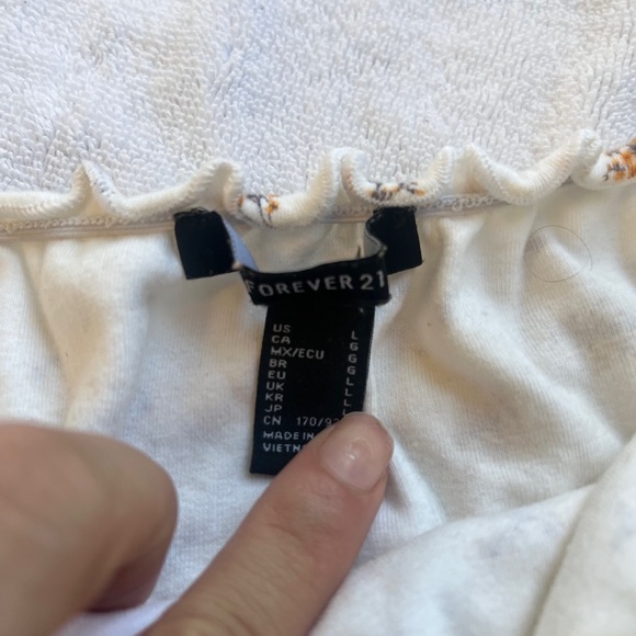 Off the shoulder white cottage core top - Picture 2 of 3